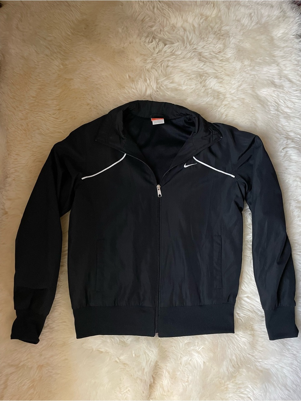 Vintage Nike black zip up workout women’s jacket